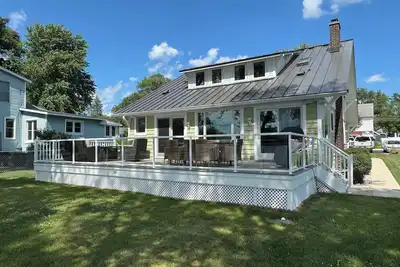 Image de Riverfront Oasis with Fun + Relaxation for All, McHenry