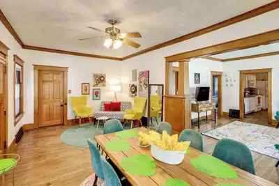 Image de 1 Mi to Unl: Group Getaway w/ Game Area