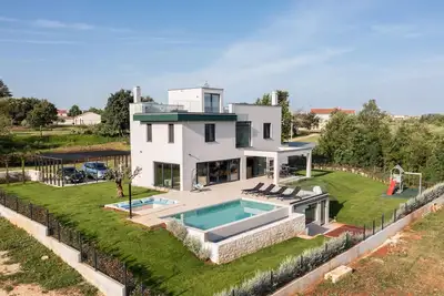 Image de Superbe maison à Bukori