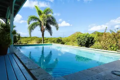 Image de Summer Breeze – Tropical Garden Retreat with Private Pool near Jolly Harbour