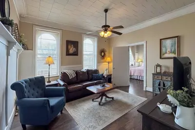 Image de Vintage Loft in Historic Street