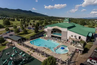 Image de Woodstone at Massanutten 2br suite, Saturday check-in