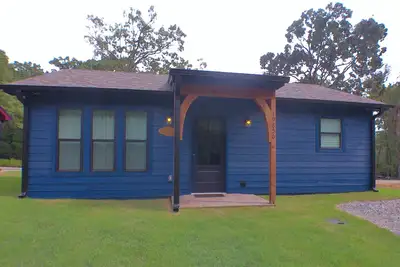 Image de Quiet cabin, firepit, fenced, no pet fee, New, 4 person occ