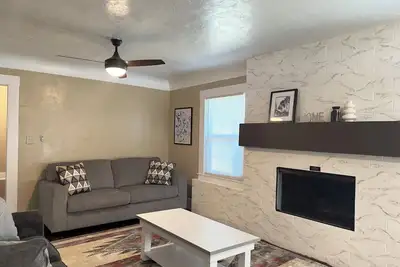 Image de Cozy House with King Bed and Modern Bathrooms