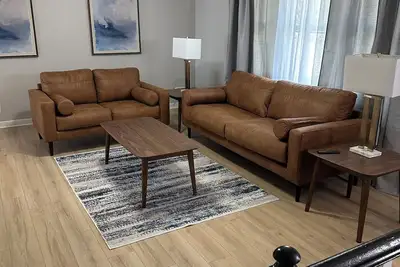 Image de 3-bedroom house in awesome Omaha with WiFi, Ac by Westroads Mall