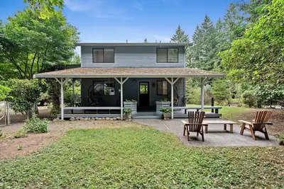 Image de Charming 2-bedroom house on Vashon with a private yard and easy access to town