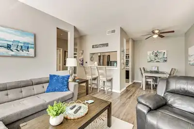 Image de Saltwater Pool + 4 Mi to Beach: Clearwater Condo!