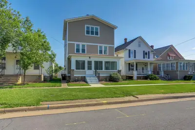 Image de Walk to Lake Erie: Spacious Home in Sandusky!