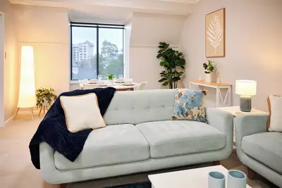 Image de Luxury Retreat | Central, walk to Optus Stadium