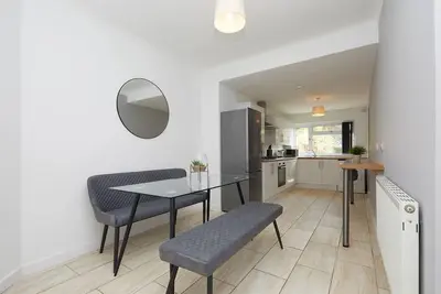 Image de Derby House 2 Bed - Rolls Royce & Bombardier