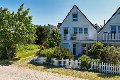 Image de Cozy 3-room vacation apartment with terrace and garden - Apartment Boddenkoje -