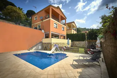 Image de Cozy house with pool