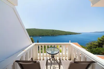 Image de Sea View Duplex with Jacuzzi & Sauna in Bigova Bay