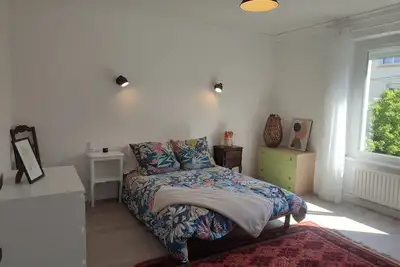 Image de Maison trois chambres avec jardin. Spacieuse, et lumineuse à Douarnenez.