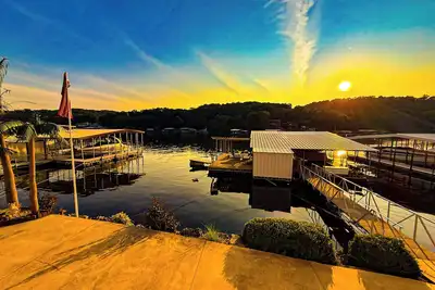 Image de Lakeftont 4bd/3ba/Grill/Decks/Quiet Cove-12pp