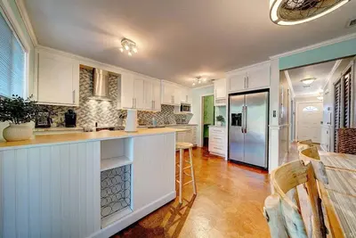 Image de Crystal Quarts-Townhome-Close2Beach-Book Now!