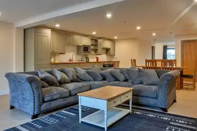 Image de Magnifique maison de vacances pour 6 personnes avec Wifi, bain à remous et animaux admis