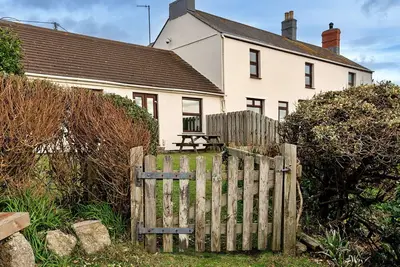Image de Merveilleuse maison de vacances pour 6 personnes avec Wifi et animaux admis