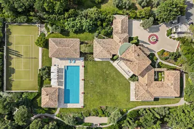 Image de Magnifique Villa de 500m2 - 7 chambres - Domaine privé