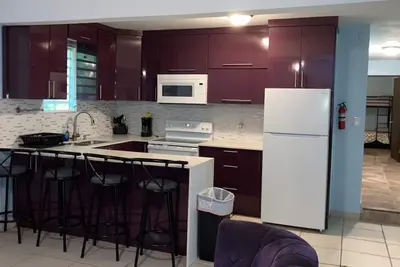 Image de Monthly -Charming 2 Br-5 Beds -Sleep 10 Unit 2