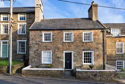 Image de Belle maison de vacances pour 6 personnes avec bain à remous et Tv