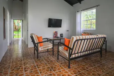 Image de Home in the hills