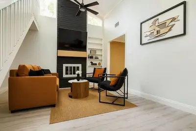 Image de Modern Retreat  Pergolas • Games • Outdoor Fun