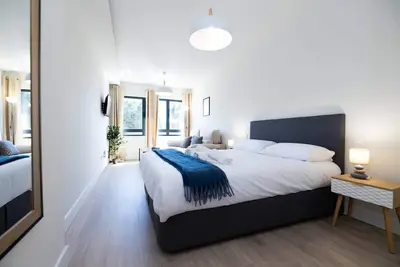 Image de Quiet spacious apartment