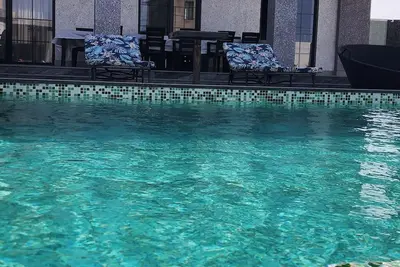 Image de Luxury seaside villa in Baku, 50 m to beach