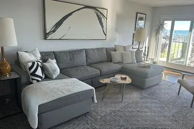 Image de Peaceful Home with City and Sutro Tower Views 3/2