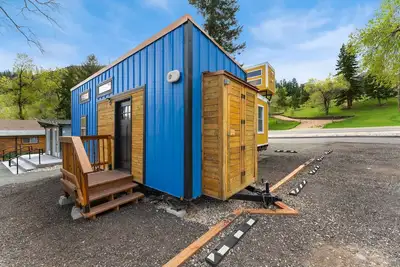 Image de Tiny 2- Sleeping Elephant