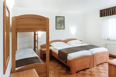 Image de Quadruple Room with Balcony 106