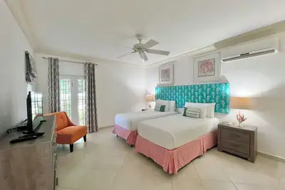 Image de Chic 2 bedroom 2 bathroom groundfloor beachfront unit, pool tennis WiFi Gb110