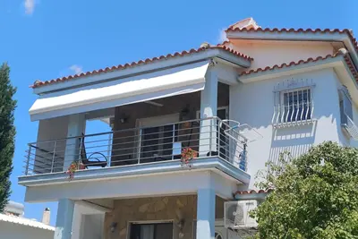 Image de 100 meters from the blue flag awarded Mesi Beach.