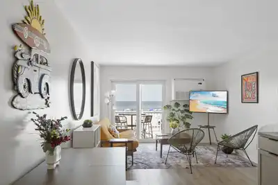 Image de Town of Lewes penthouse w/balcony, beach access, close to restaurants