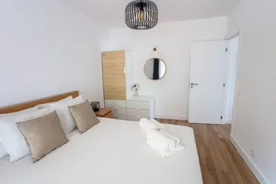 Image de Appartement moderne, clim et balcon privé