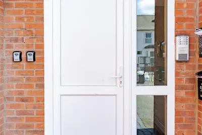 Image de Stylish 2br Apartment • Free Parking • Near Wba Stadium