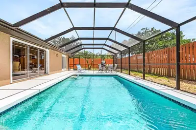 Welcome to A Time for Paws: Pet Friendly 2 Bed / 2 Bath