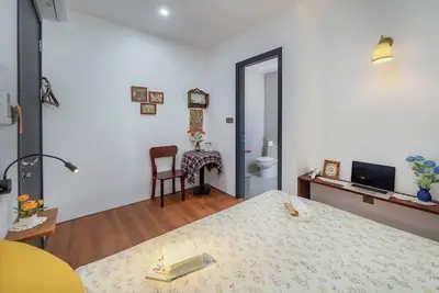 private beautiful room include pool