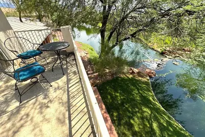 Image de House with 2 Master Bedrooms