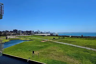 Image de Spacious 3-bedroom apartment with WiFi, Ac in marvelous Durban 6 sleeper