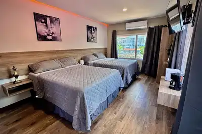 Image de Modern and luxurious for 8 (3 bedrooms with their own bathroom)