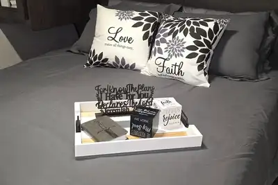 Image de \"The Vine\" at Unks Lake - Faith, Family, Fresh Air, & Fun!