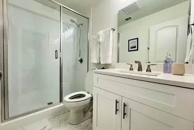 Image de Park & Walk! 2br/2ba Getaway in the Heart of Auburn - Across from Campus