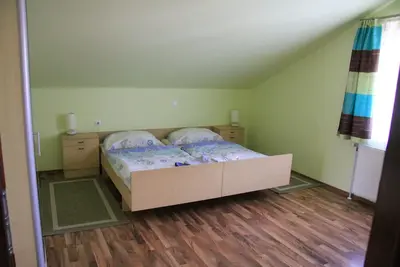 Image de Quiet vacation apartment with three double rooms