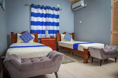 Image de Charming 2-bedroom house in fabulous Portmore with WiFi, Ac