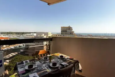 Image de Studio cabine climatisé avec vue marina – Canet Port, 4 personnes