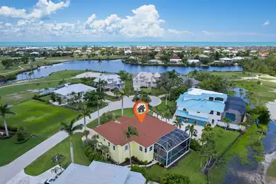 Image de Stunning Golf Course Estate in Beachview