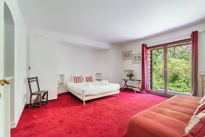 Image de Domaine de rêve et sa piscine, cœur de forêt de Fontainebleau