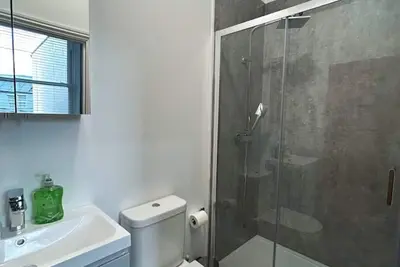 Image de Number 3, 8 Clifton Terrace